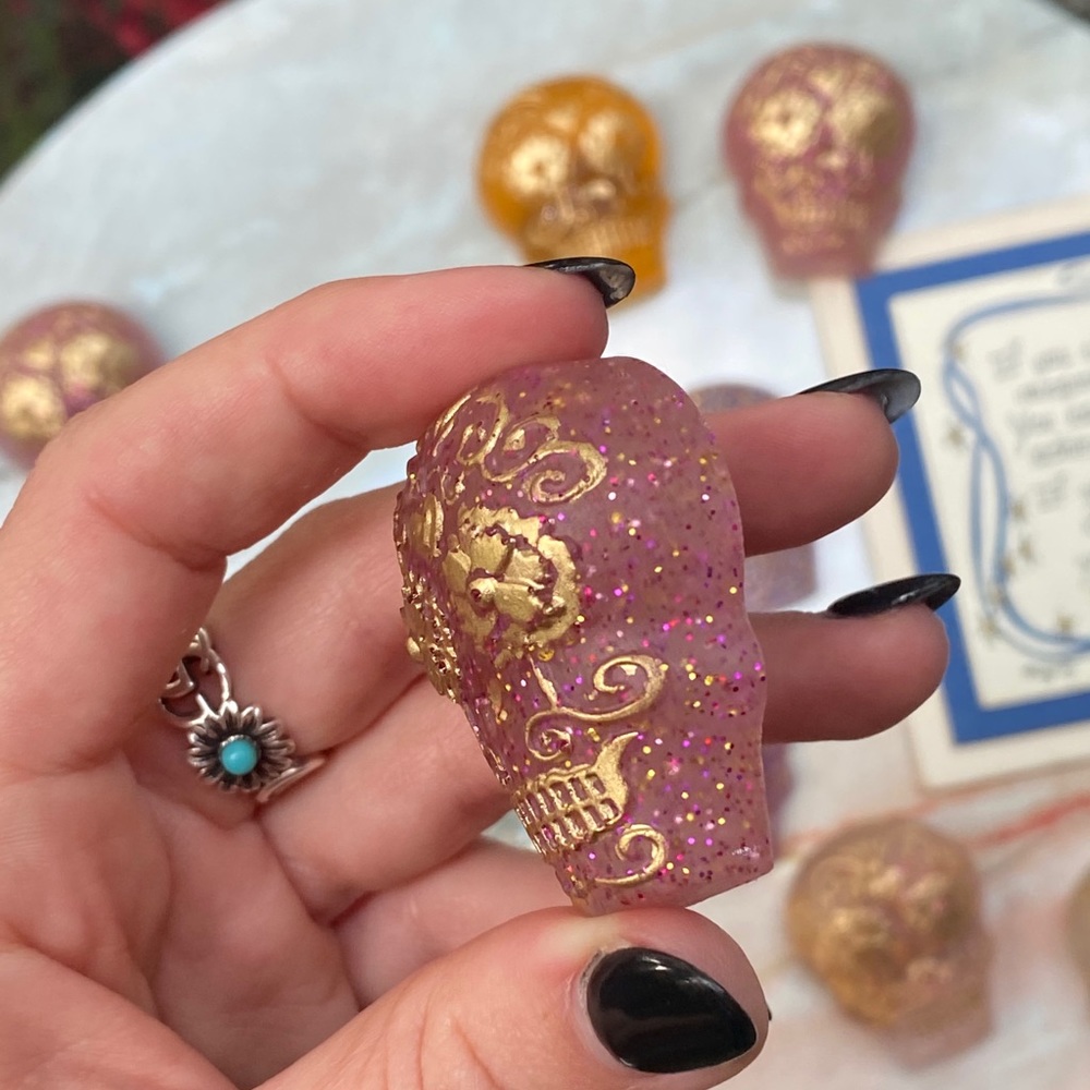 PACK OF 4 Magnets Sugar Skull Colorful Resin Art - Picture 9 of 15